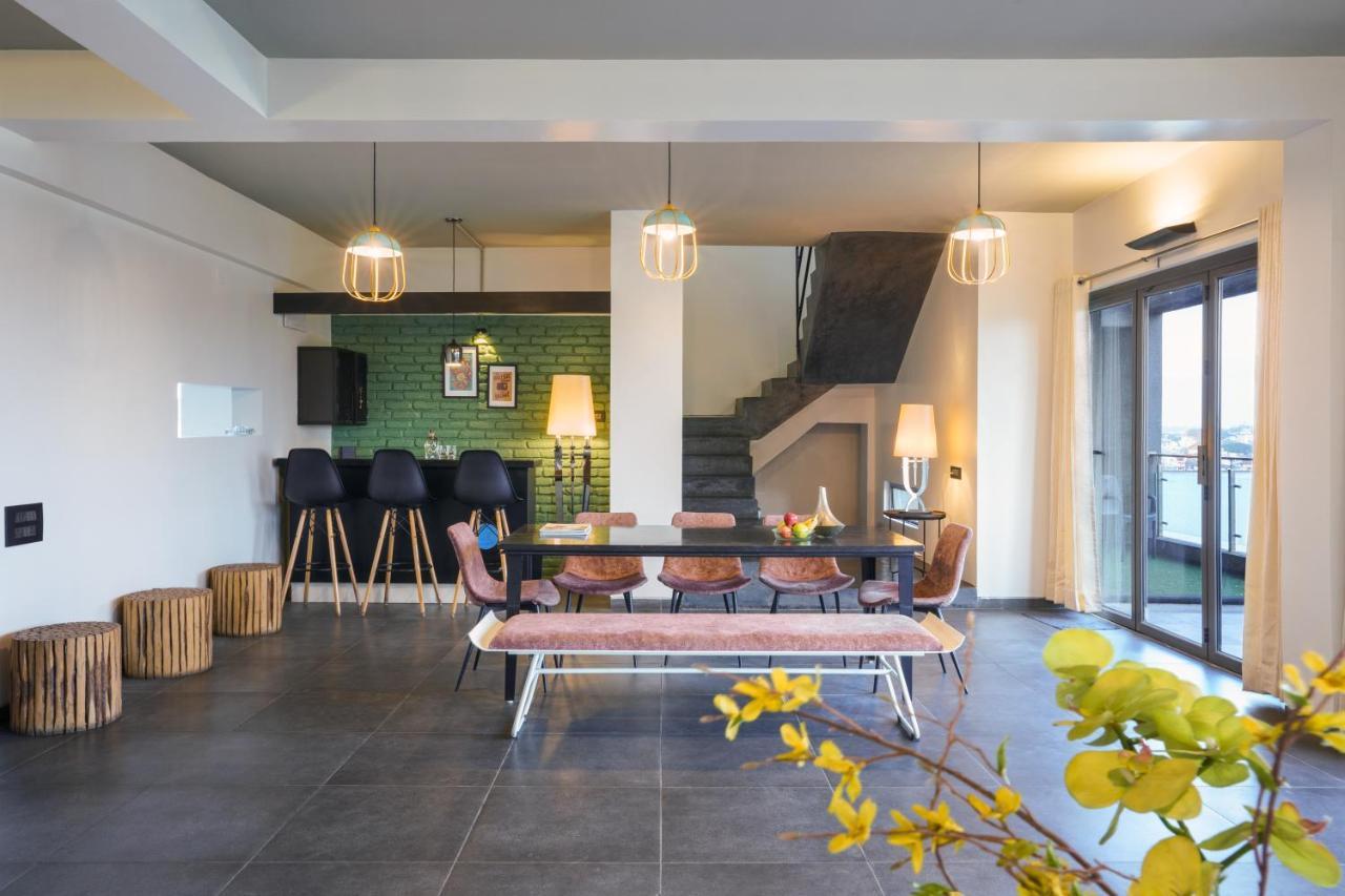 Grey Stone - Lakefront Penthouse Family Rooms Колхапур Екстер'єр фото